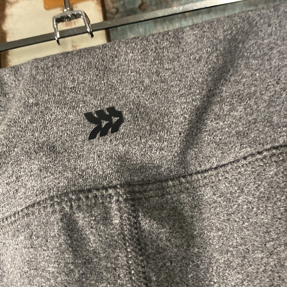 All in motion small gray mid rise Capri leggings - Picture 11 of 13